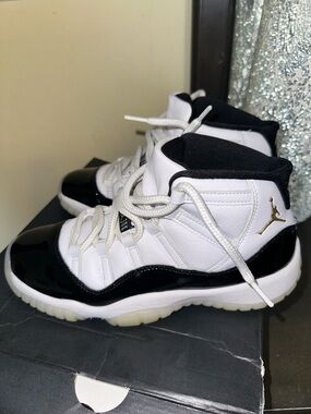 Retro Jordan 11 “Gratitudes”  , Grade school size 7